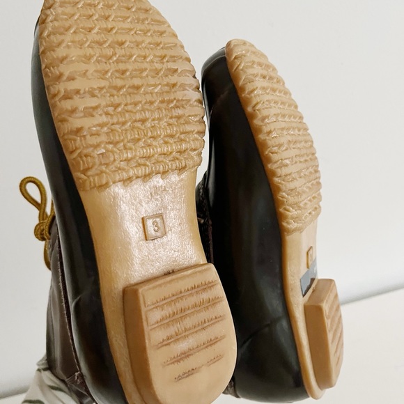 G.H. Bass Leather Lace-up Duck Boots - Picture 7 of 7